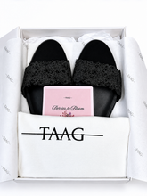 Load image into Gallery viewer, Gift box (Standard Wrapping)