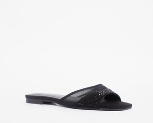 ADOLEY- Summer inspired slippers for ladies. Very stylish, adorned with crystals. Can be worn for vacations, lunch and casual hangouts. Shipping worldwide from Ghana to UK, USA, Africa etc