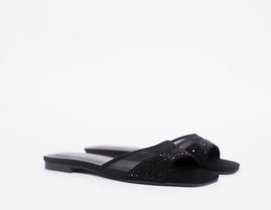 ADOLEY- Summer inspired slippers for ladies. Very stylish, adorned with crystals. Can be worn for vacations, lunch and casual hangouts. Shipping worldwide from Ghana to UK, USA, Africa etc
