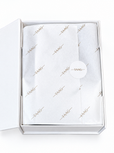 Load image into Gallery viewer, Gift box (Standard Wrapping)