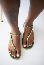 Load image into Gallery viewer, AKUA (Olive Green)